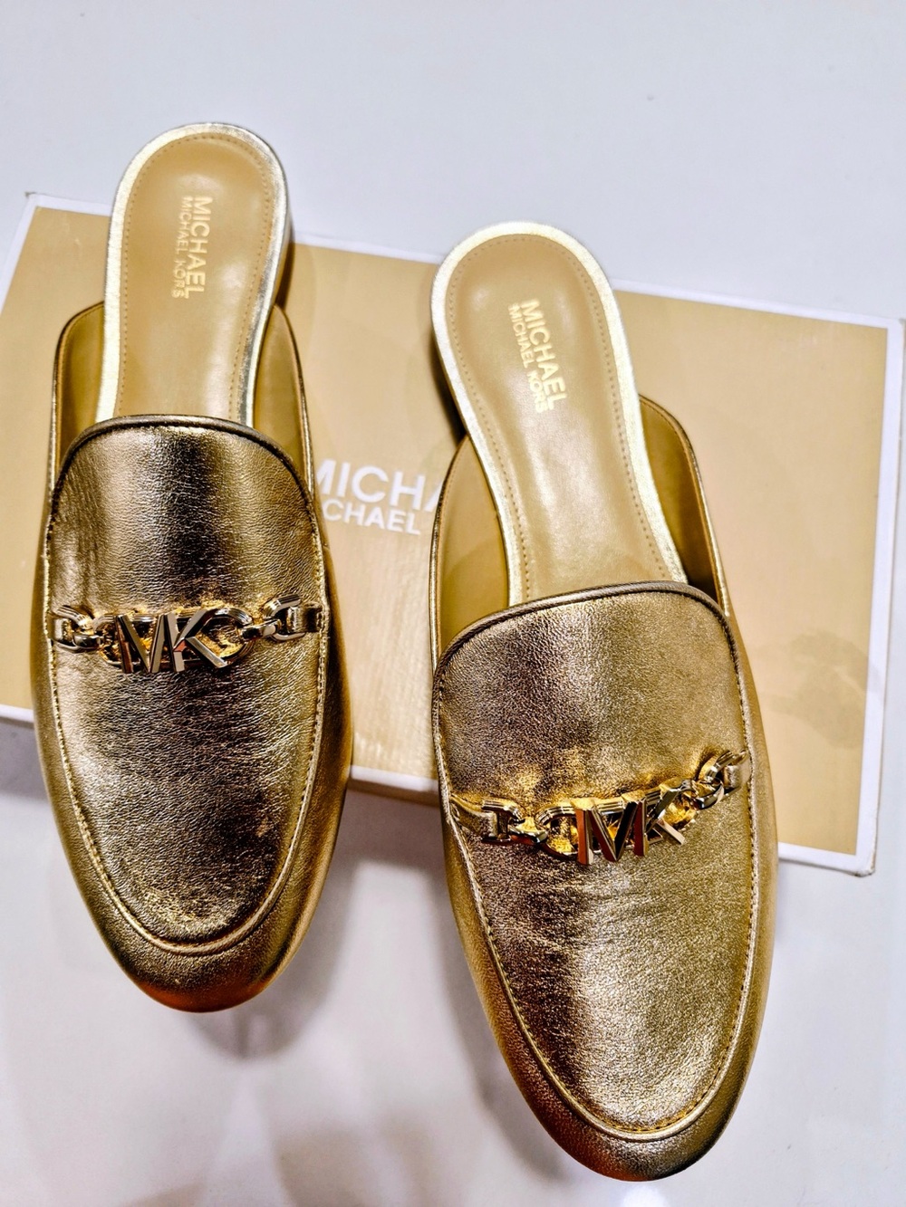 Michael Kors Women’s Gold Metallic Leather Slip-On Mule Flats Logo Round Toe 8M